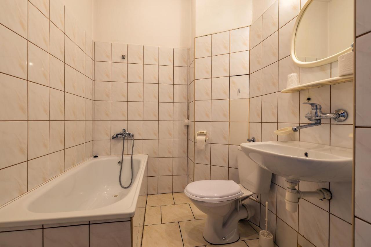Savoy Wroclaw Hostel Εξωτερικό φωτογραφία